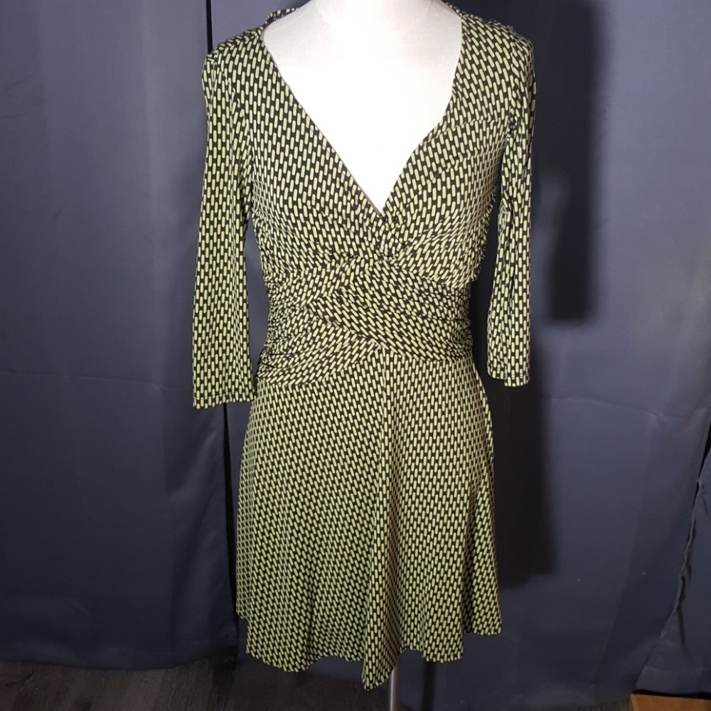 LONDON TIMES DRESS SZ 8 v neck
